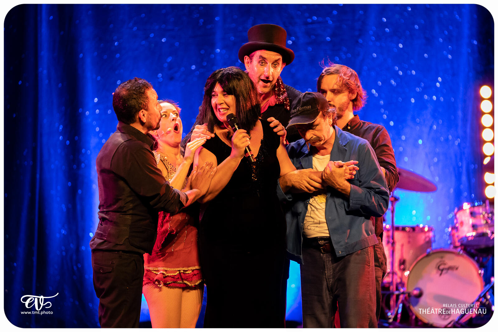 LE CABARET EXTRAORDINAIRE